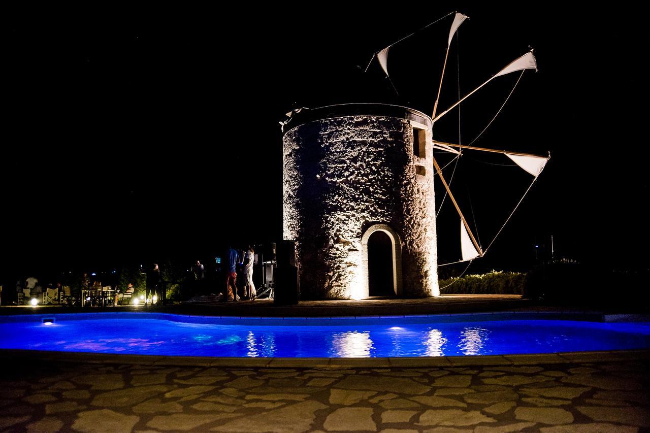 The Windmill Resort Mitata Экстерьер фото
